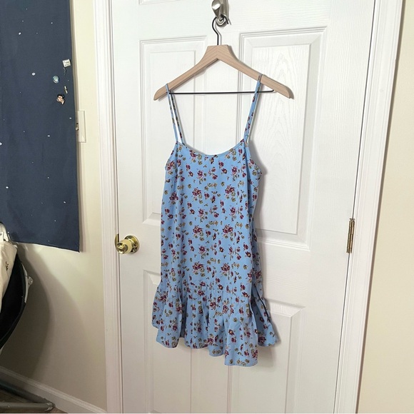 Urban Outfitters Dresses & Skirts - ✧･ﾟnwot uo blue floral dress